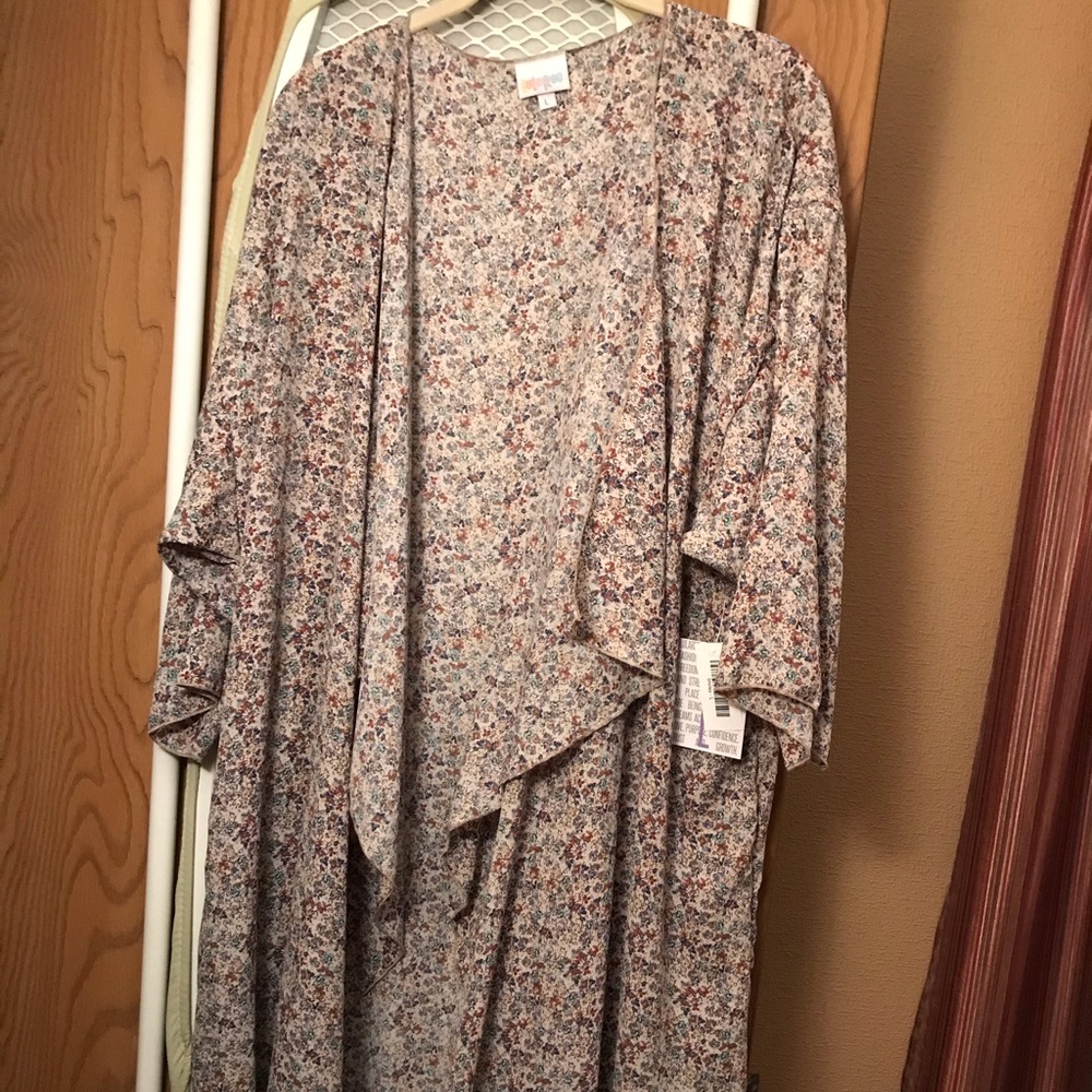 LuLaRoe Shirley